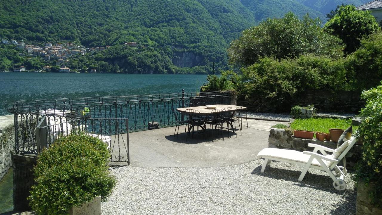 House On The Lake Shore Of Laglio Exteriér fotografie