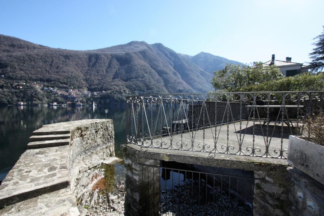 House On The Lake Shore Of Laglio Exteriér fotografie