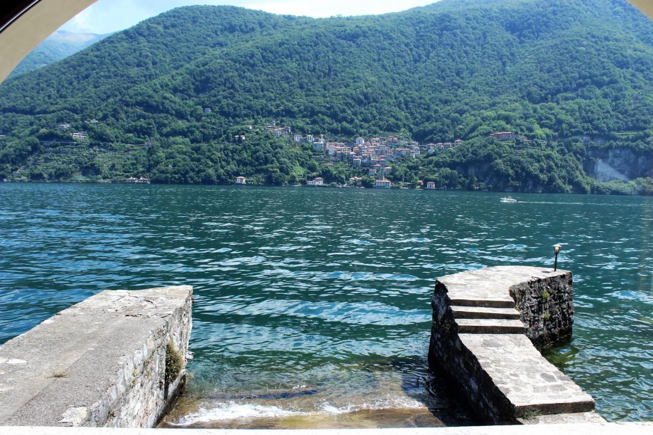 House On The Lake Shore Of Laglio Exteriér fotografie