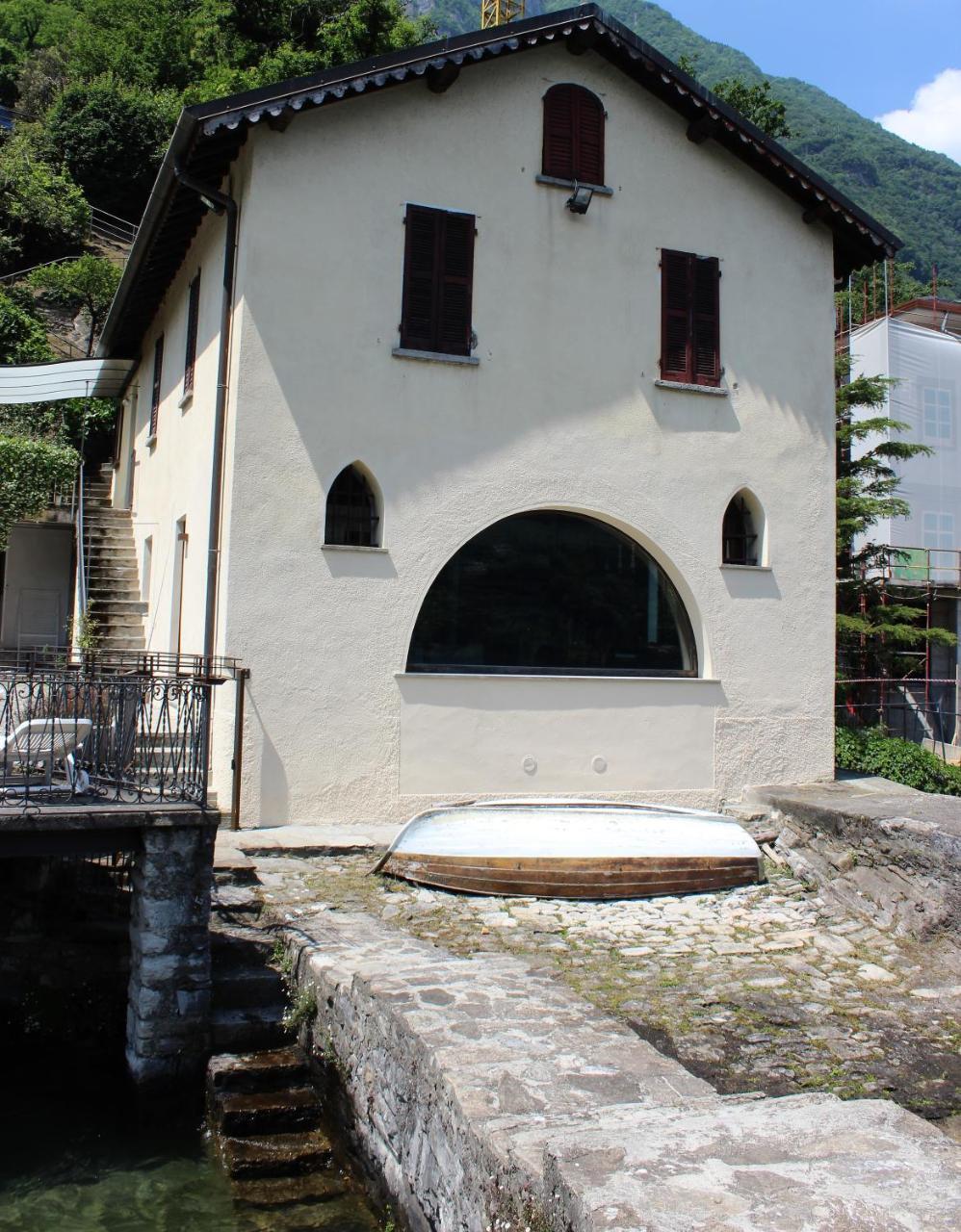 House On The Lake Shore Of Laglio Exteriér fotografie