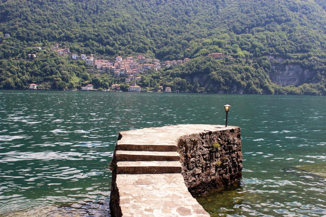 House On The Lake Shore Of Laglio Exteriér fotografie